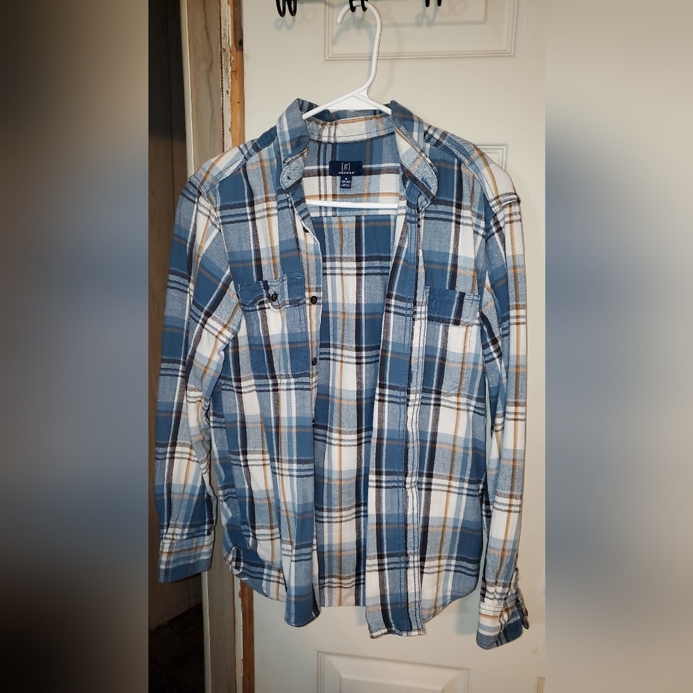 Flannels - Picture 2 of 3